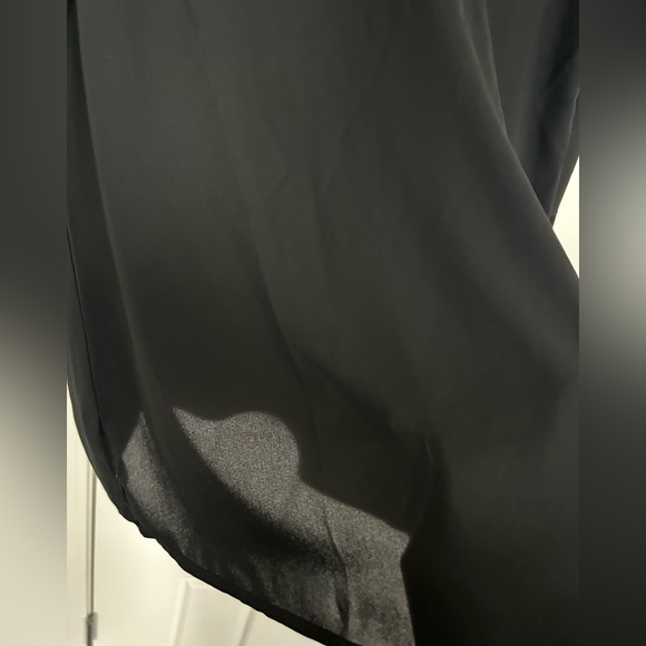 Tacera Black Bell Sleeve embellished detail Top Size Large NWT - Picture 2 of 5